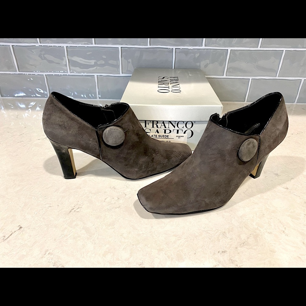 Franco Sarto Artista Slate Grey Suede Bootie Size 7 1/2 M Approx 3.5 in heel